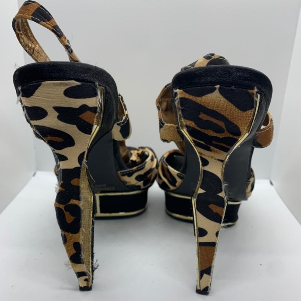 Heels - Picture 4 of 5